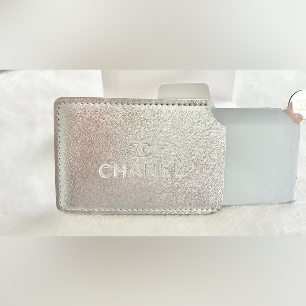 CC Beauty Mirrors with Pouch ~ NIB - Picture 4 of 5